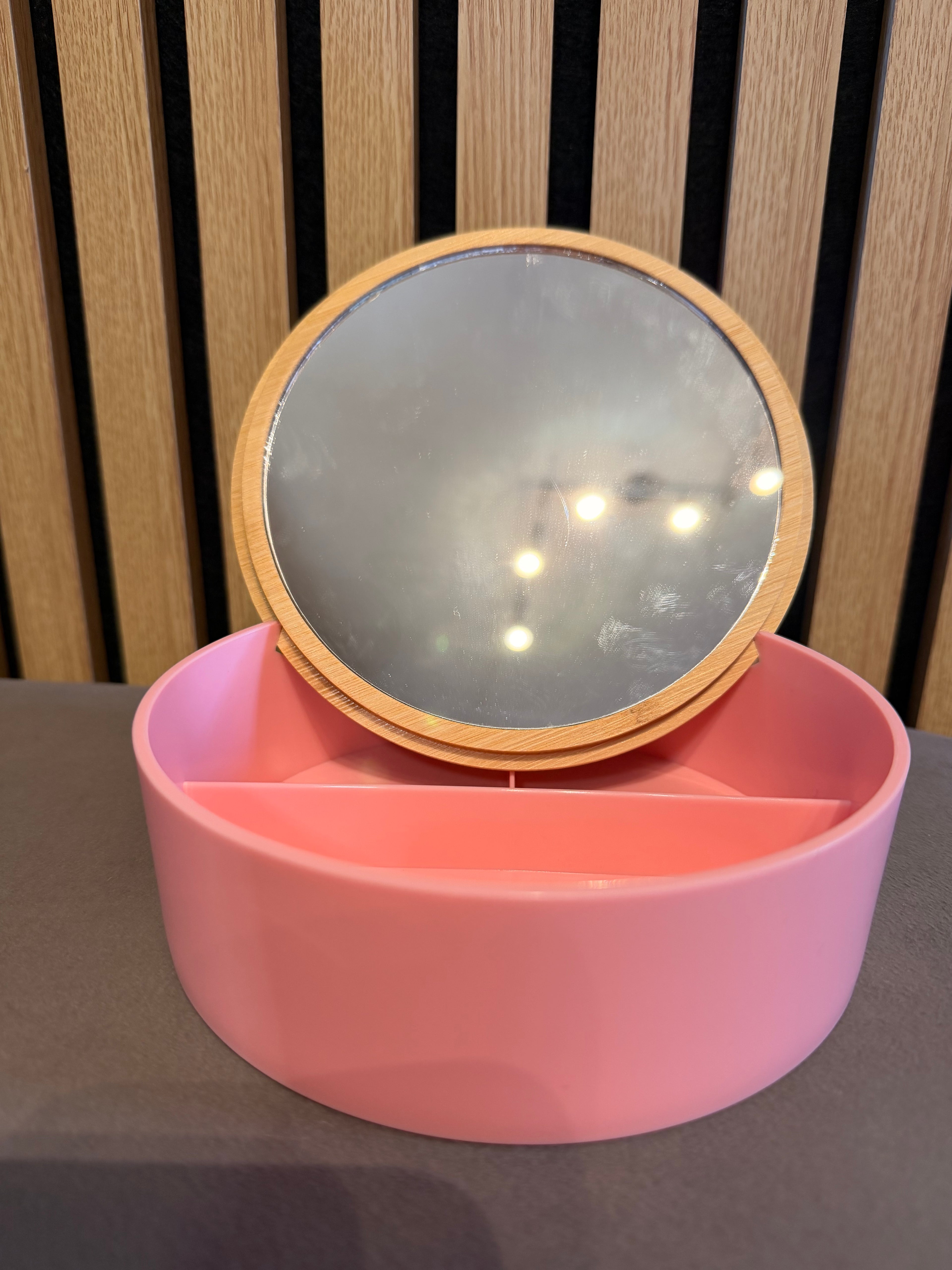 Organisateur avec miroir