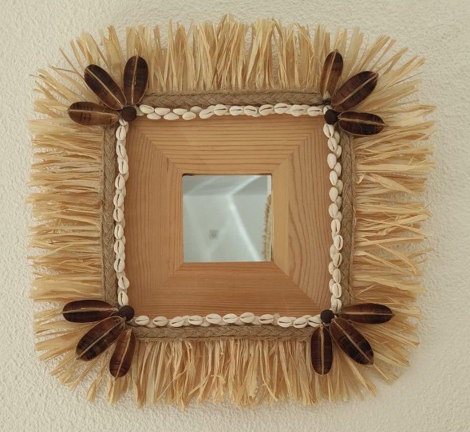 Miroir avec décor coquillage
